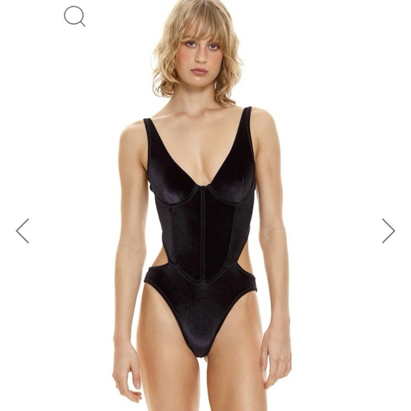NWT Agua Bendita Velvet Cut- Out Open Back Tanin Bodysuit - Picture 3 of 9
